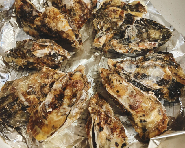 フライパンで焼いた牡蠣