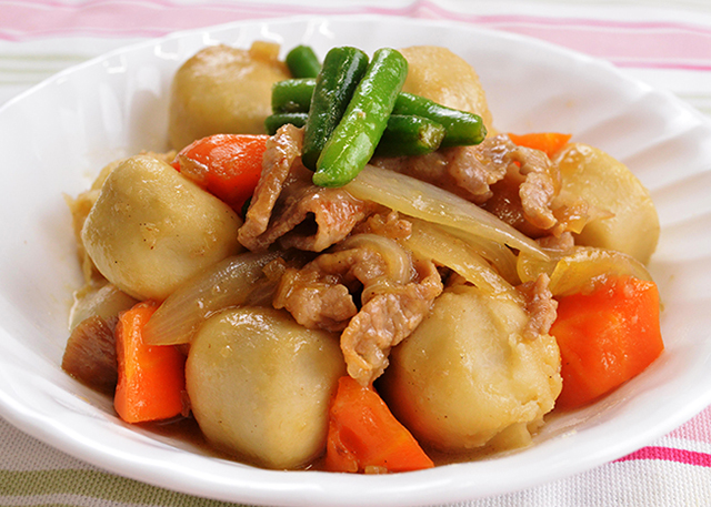 豚ばら肉と里芋の煮物