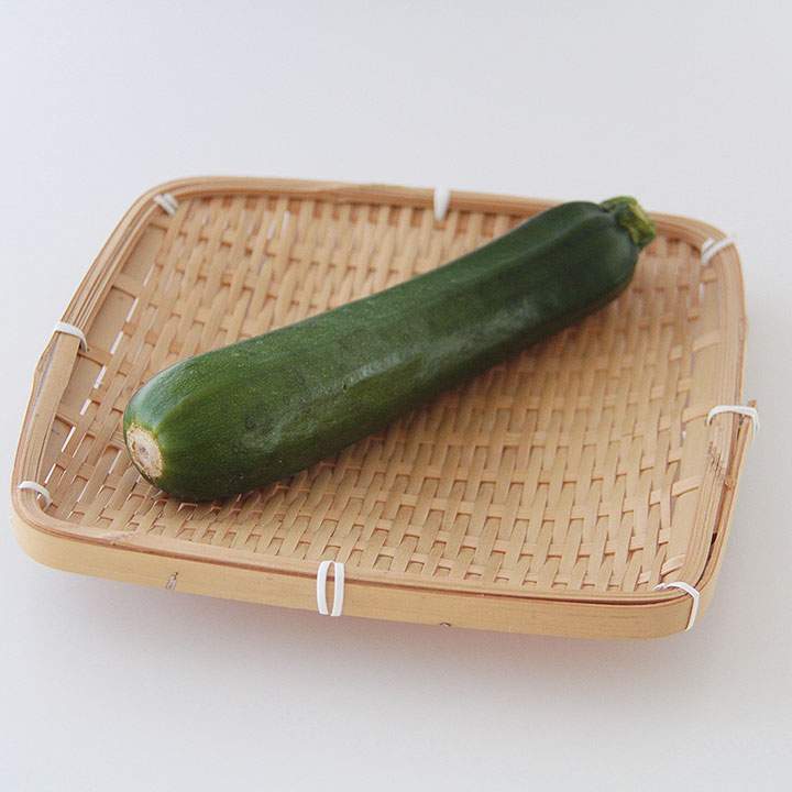 ◆生鮮）宮崎県産 ズッキーニ（Ｌ） 約１４０ｇ×１本