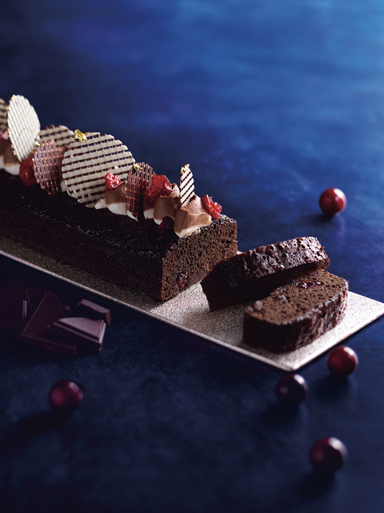 味の素冷凍食品）フリーカットケーキ ケーク・オ・ショコラクランベリー　370g（カットなし）