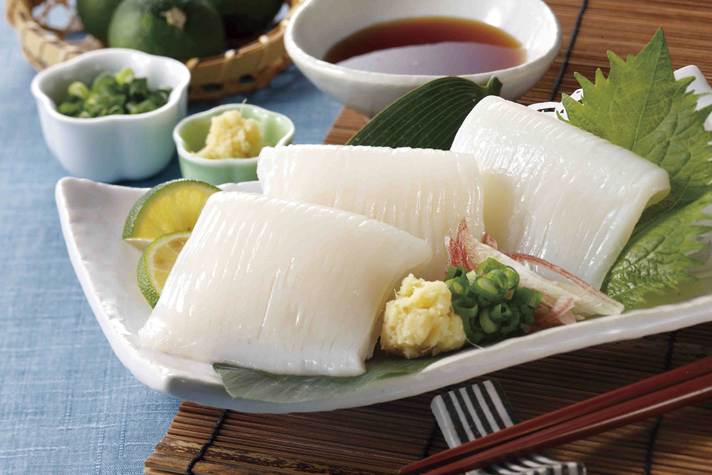カネサン佐藤水産）新イカソーメン　8冊（約300g）